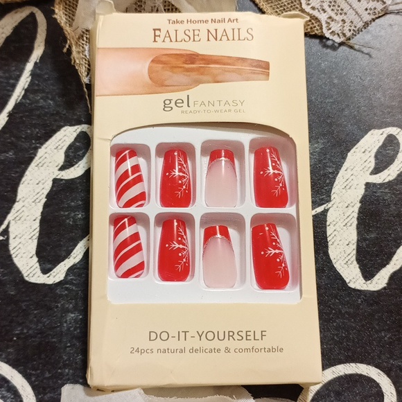 24pcs Glossy Short Ballet Fake Nails, Christmas Red Press On Nails With … - Picture 14 of 17